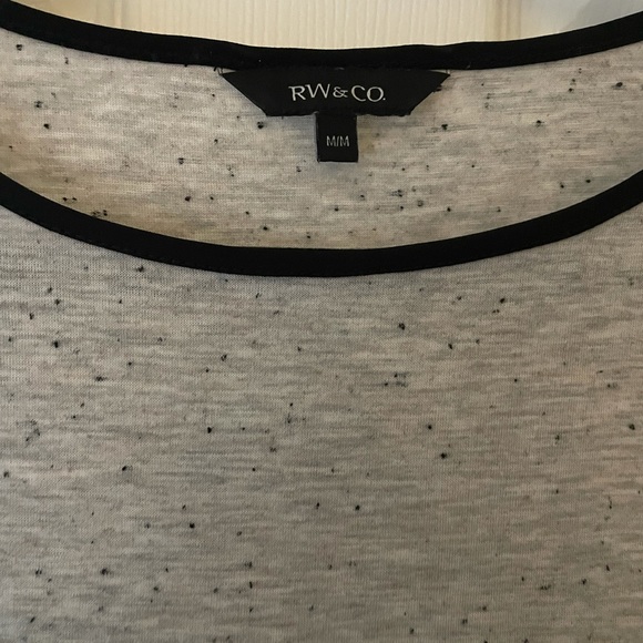 RW&CO Frilly Bottom Tee - Picture 3 of 4